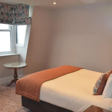 Voco The Clifton Folkestone By Ihg Hotel Exterior photo