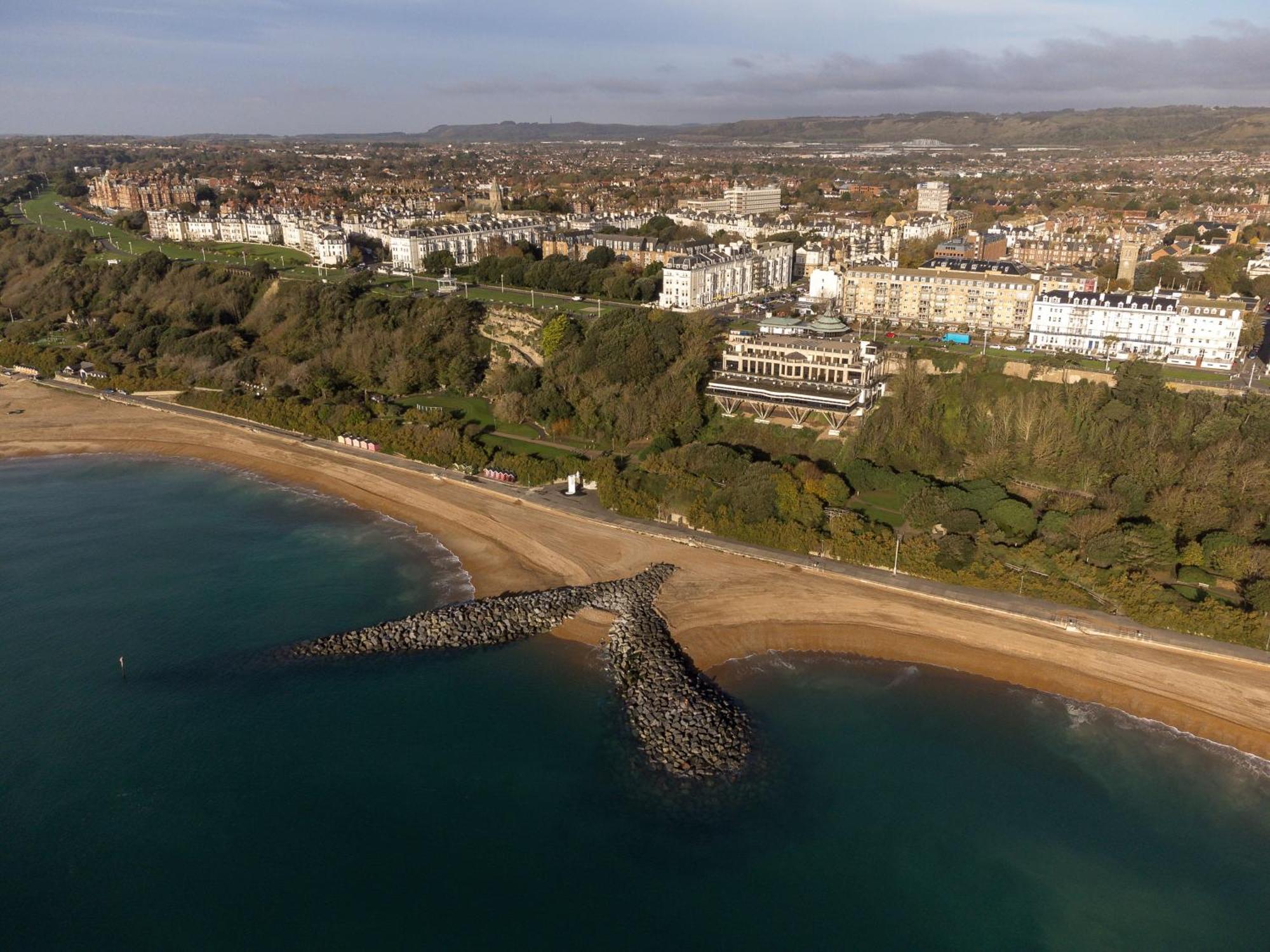 Western Clifton Hotel 4*