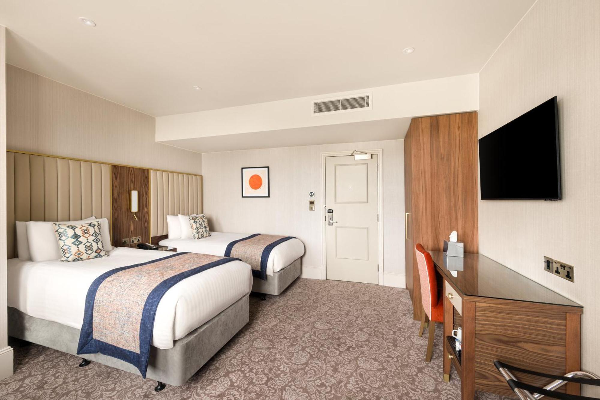 Western Clifton Hotel